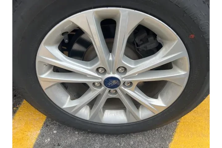 $15605 : Ford Escape 2018 AWD SEL 4dr image 6