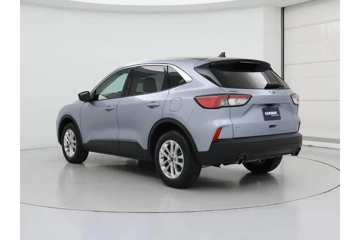 $17998 : Ford Escape 2022 AWD SE 4dr image 2