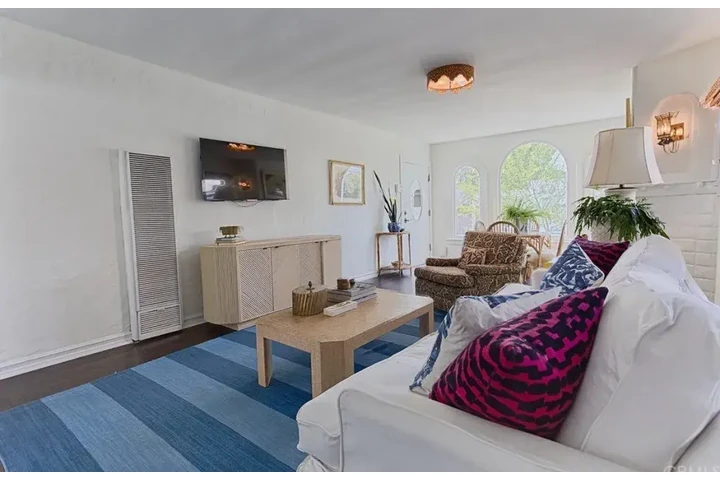 $1520 : Long Beach Renta 🏡 image 2