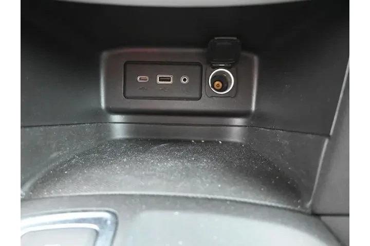 $19848 : Chevrolet Equinox 2023 4x4 L image 4