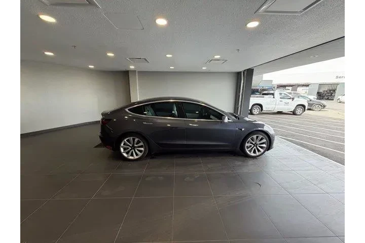 $25984 : Tesla Model 3 2020 AWD Long image 4