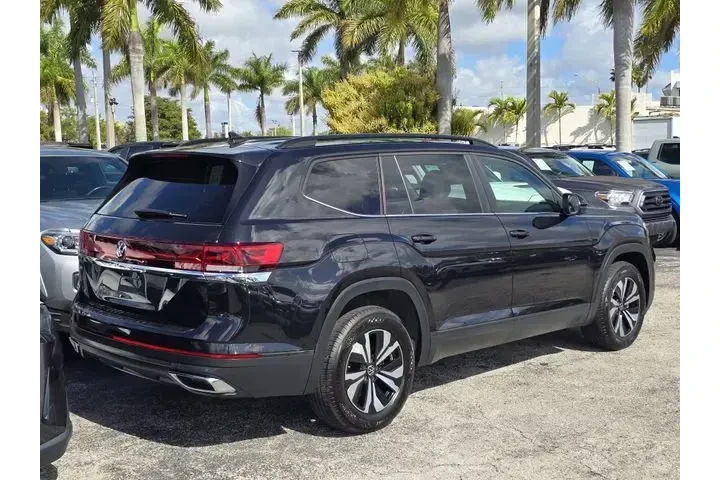 $29990 : Volkswagen Atlas 2025 SE 4dr image 3