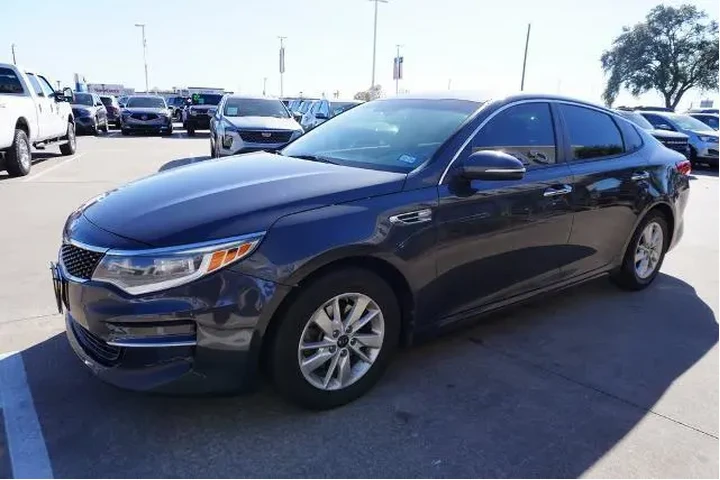 $9988 : Kia Optima 2018 LX 4dr Sedan image 3