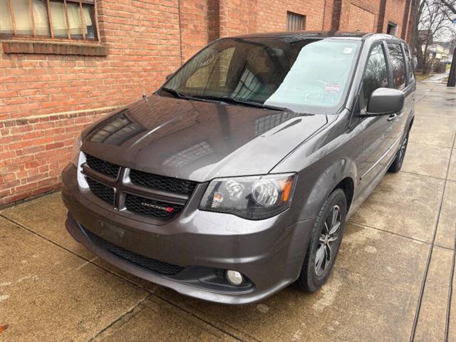 $7999 : 2017 Grand Caravan GT image 2