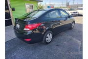 $7800 : 2016 Accent SE thumbnail