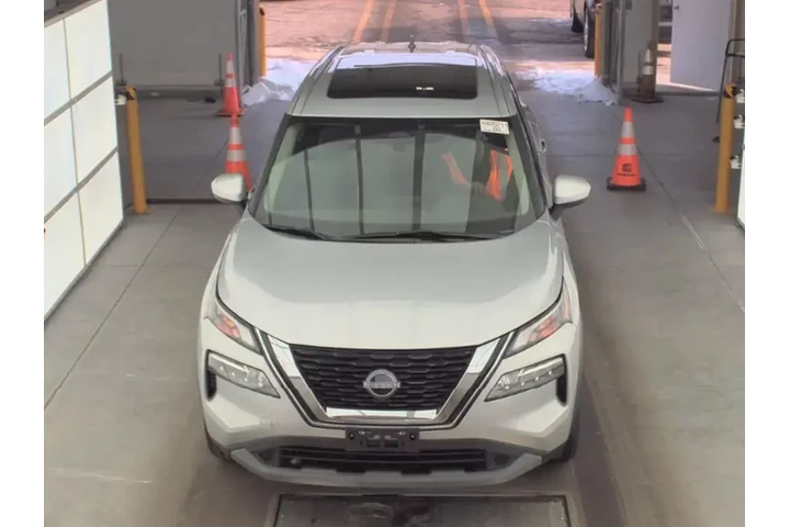 $20323 : Nissan Rogue 2023 AWD SV 4dr image 2