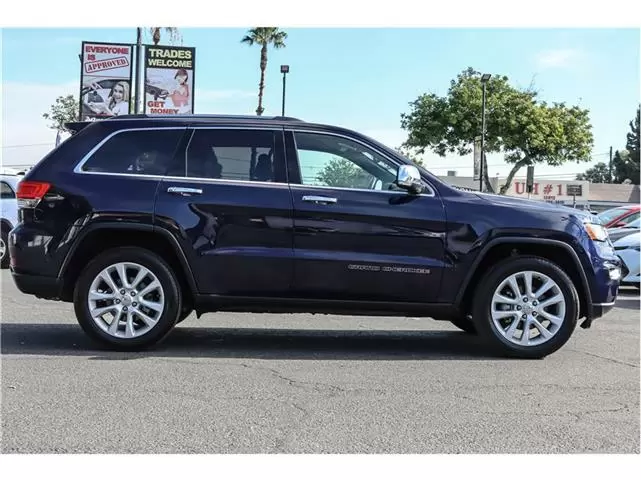 $1 : 2017 Jeep Grand Cherokee Limit image 2