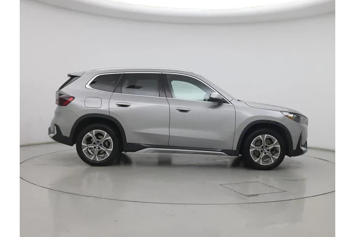 $30998 : BMW X1 2023 AWD xDrive28i 4d image 7