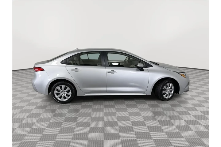 $25000 : Gold Certified 2024 Corolla H image 10