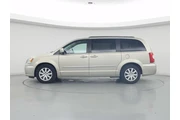 $21998 : Chrysler Town and Country 20 thumbnail