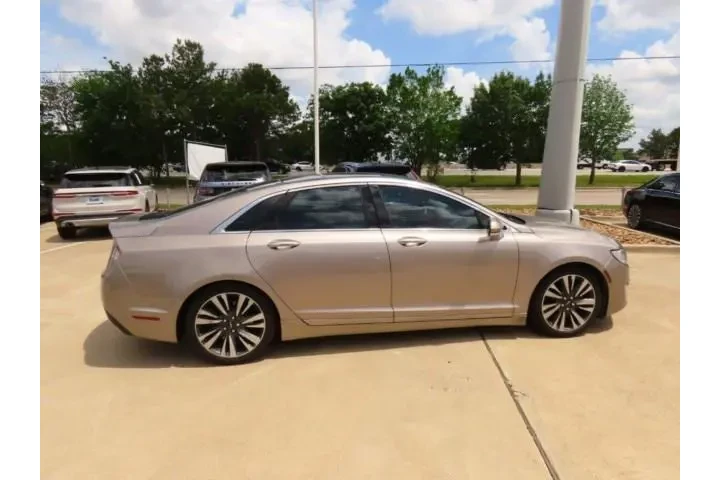 $12911 : Lincoln MKZ 2019 Reserve II image 9