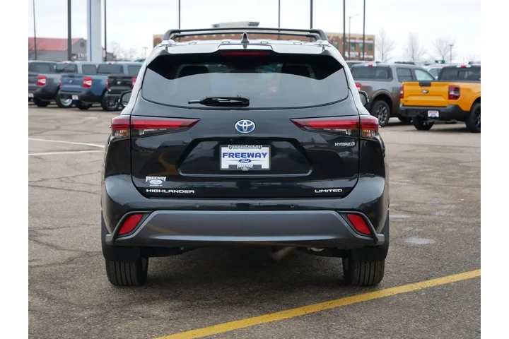 $39999 : Toyota Highlander Hybrid 202 image 5