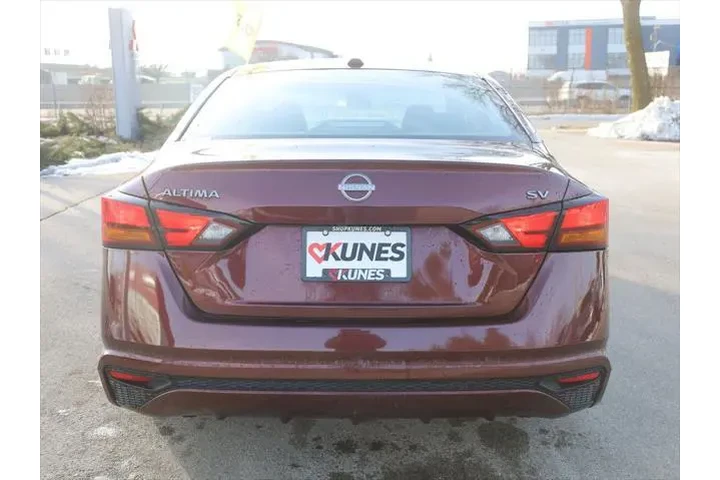 $17277 : Nissan Altima 2023 2.5 SV 4d image 7
