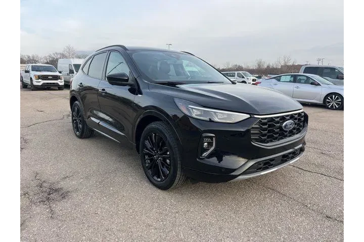 $24925 : Ford Escape 2023 AWD ST-Line image 3