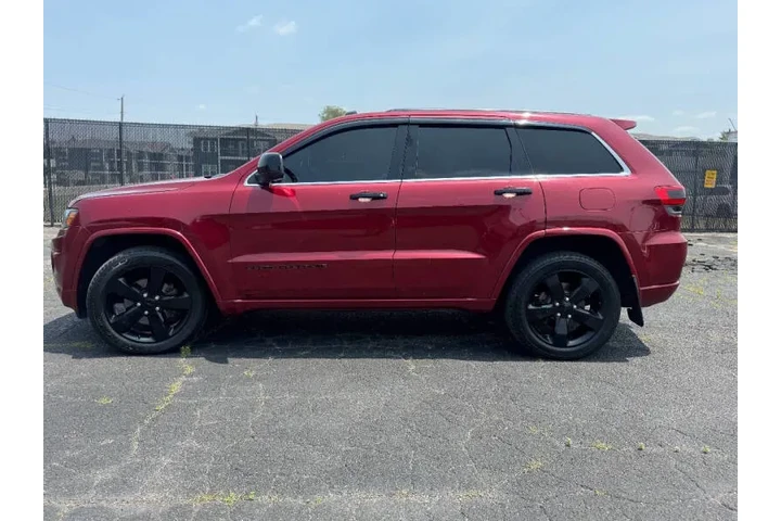 $10200 : 2015 Grand Cherokee Laredo image 5