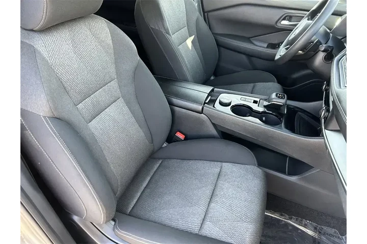 $18922 : Nissan Rogue 2024 AWD SV 4dr image 10