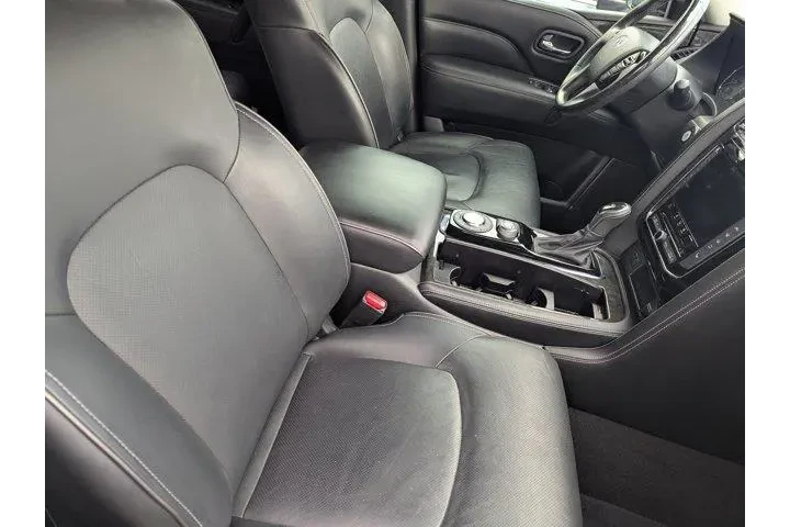 INFINITI QX80 2020 Luxe 4dr image 9