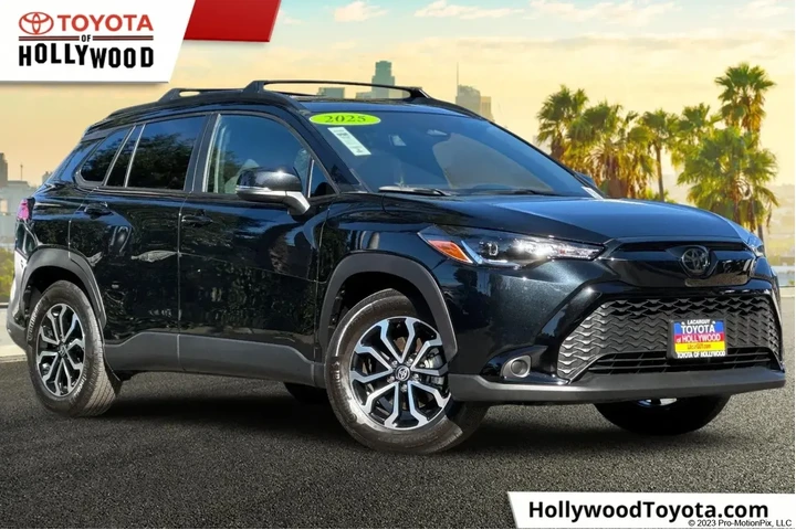 $31315 : Toyota Corolla Cross Hybrid image 1