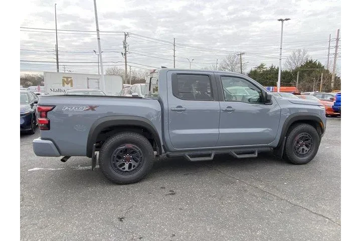 $30987 : Nissan Frontier 2025 4x2 PRO image 3