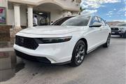 $29995 : Pre-Owned 2023 Accord EX Seda thumbnail