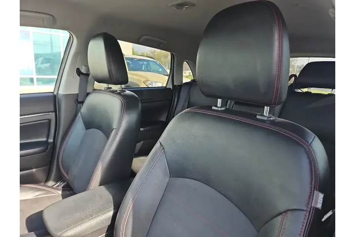 $15376 : Mitsubishi Outlander Sport 2 image 9