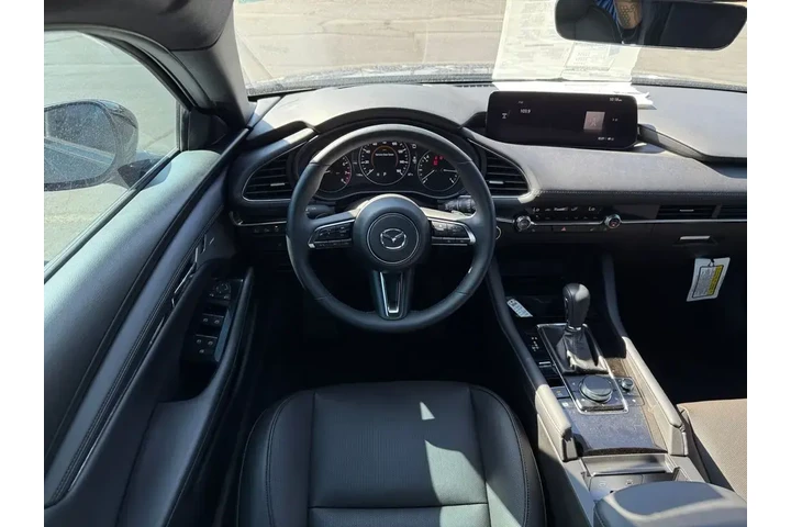 $33136 : Mazda Mazda3 Hatchback 2025 image 4