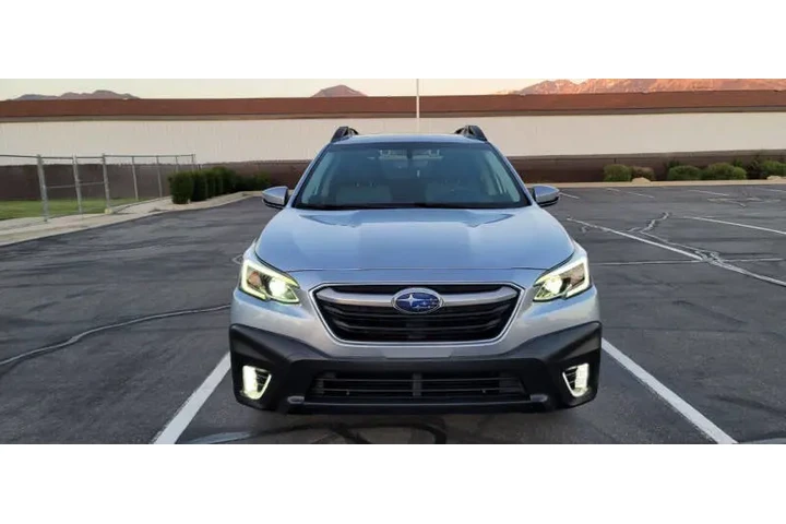 $21900 : 2021 Outback Limited image 4