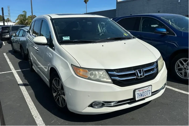 $17991 : Honda Odyssey 2015 Touring 4 image 2