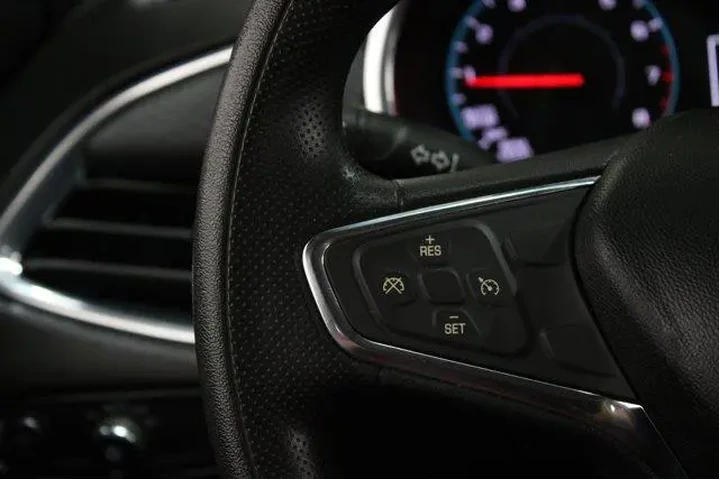 $16941 : Chevrolet Malibu 2021 LT 4dr image 9