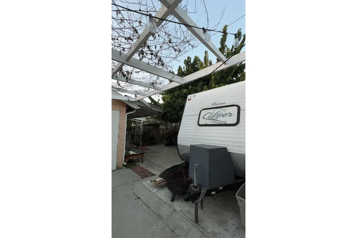$750 : RV.  Cuando en renta image 5