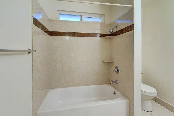 $800 : Home...Las Vegas, NV image 6