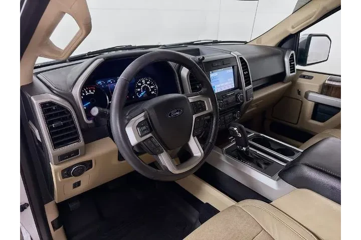 $18777 : Ford F-150 2017 4x4 Lariat 4 image 9