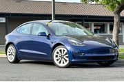 $26997 : Tesla Model 3 2023 4dr Sedan thumbnail