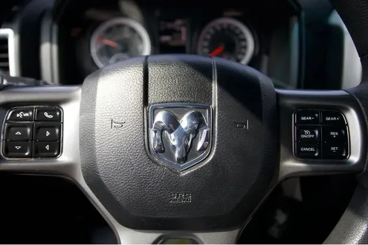 $28995 : Ram 1500 Classic 2024 4x2 SL image 8