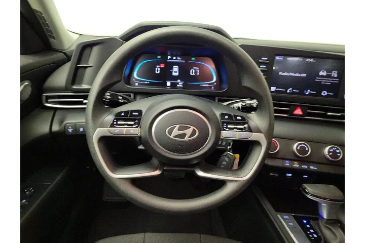 $21998 : Hyundai ELANTRA 2025 SE 4dr image 9