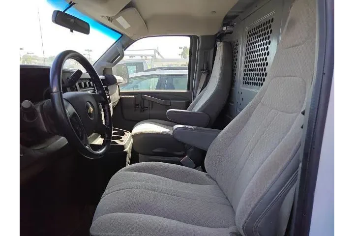 $20085 : Chevrolet Express 2021 2500 image 7