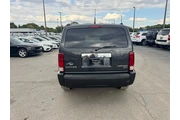 $3980 : 2011 Nitro 4WD 4dr SXT thumbnail
