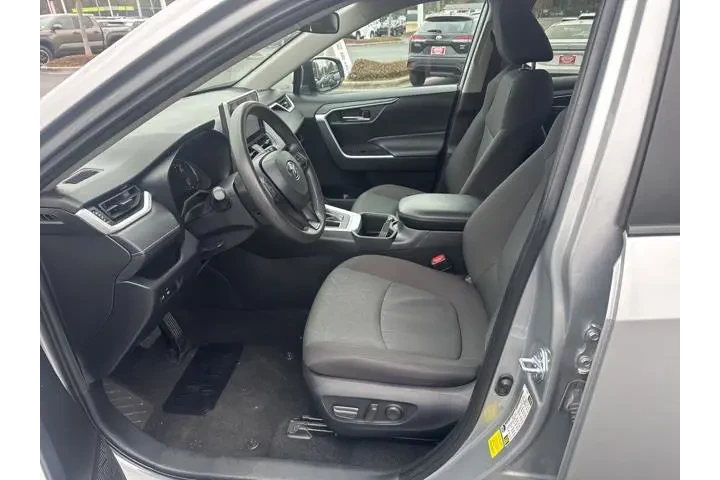 $26971 : Toyota RAV4 2024 XLE 4dr SUV image 10