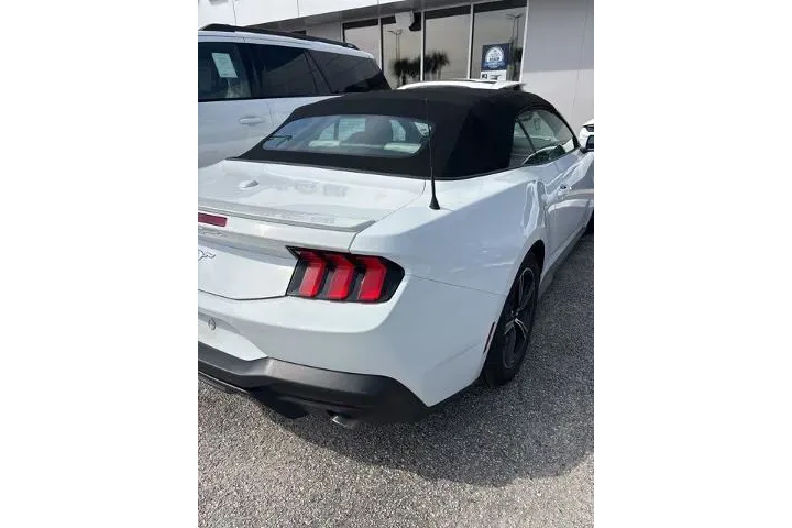 $29300 : Ford Mustang 2024 EcoBoost P image 8