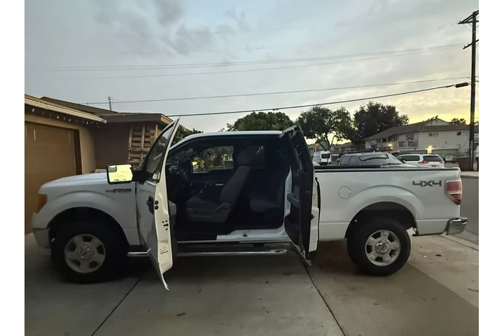 $11000 : Pick up truck FORD F-150 image 1
