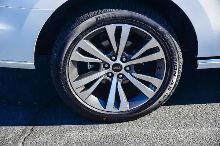 $38995 : Ford Expedition 2020 4x4 Pla image 8