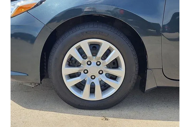 $8149 : Nissan Altima 2016 2.5 S 4dr image 10