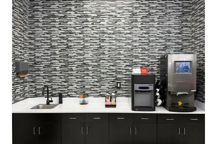 $26173 : BMW 6 Series 2017 AWD 650i x image 4