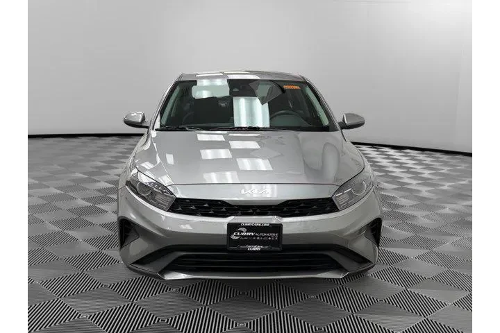 $16288 : Kia Forte 2023 LXS 4dr Sedan image 8