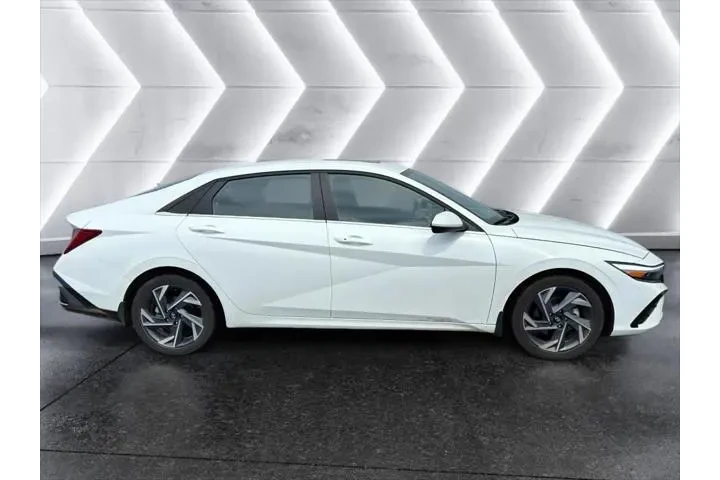 $20500 : Hyundai ELANTRA 2024 SEL 4dr image 5