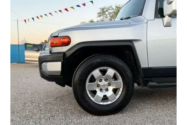 $17900 : 2008 TOYOTA FJ CRUISER2008 TO image 4