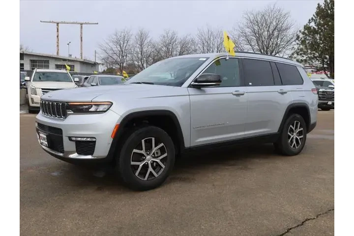 $30990 : Jeep Grand Cherokee L 2024 4 image 5
