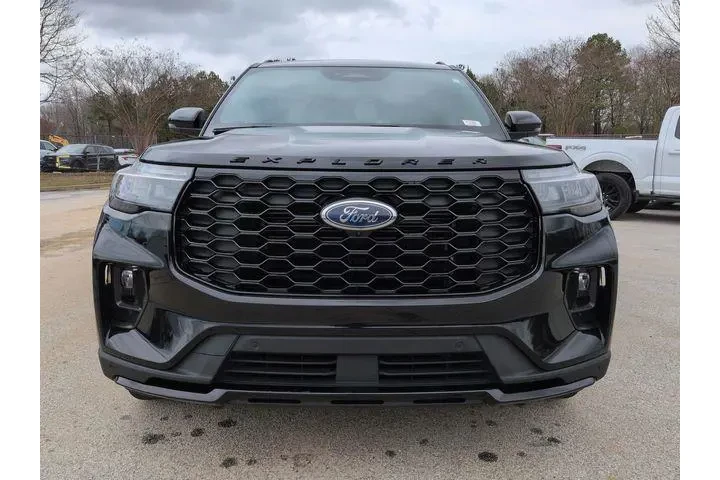 $37267 : Ford Explorer 2025 AWD ST-Li image 8