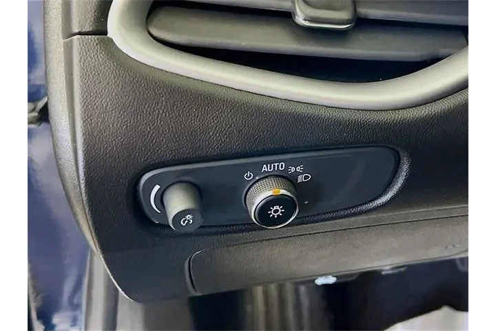 $16500 : Chevrolet Malibu 2022 LT 4dr image 10