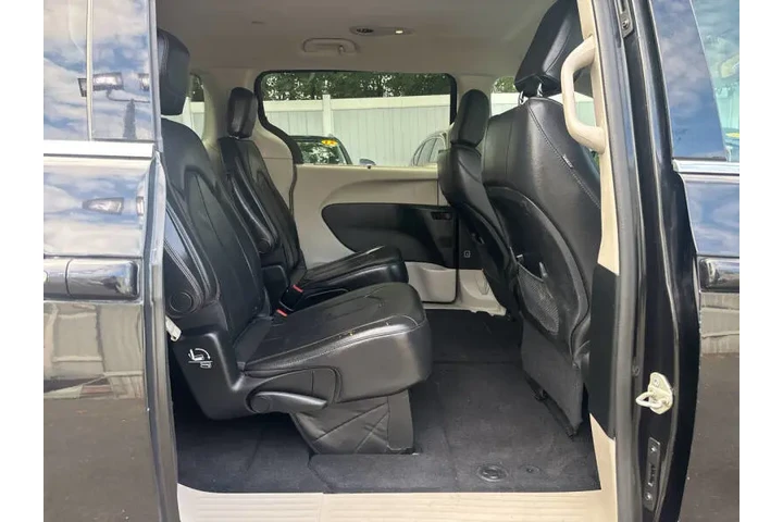 $10999 : 2018 Pacifica Touring L image 10